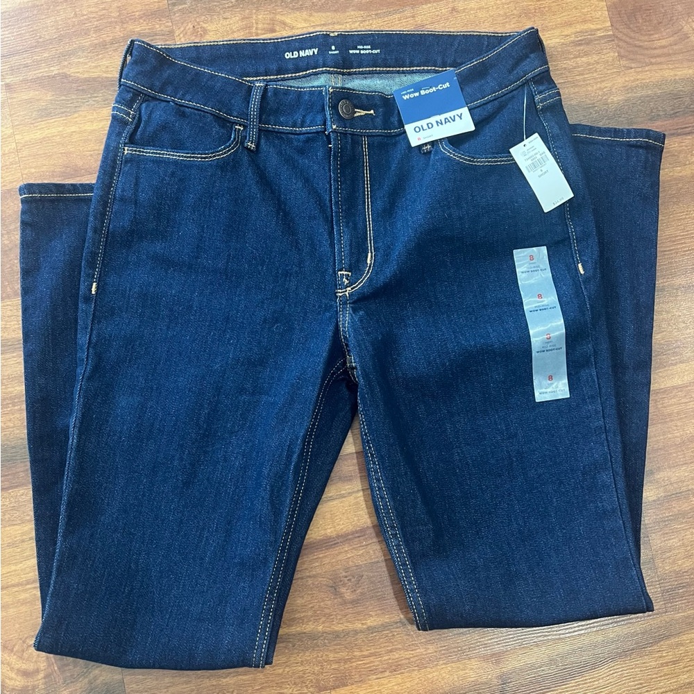 Old Navy Wow Boot Cut Mid Rise Jeans size 8  short